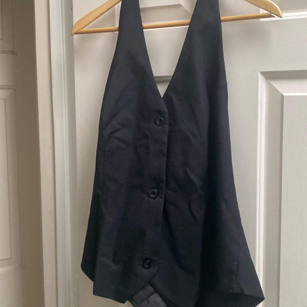 Black vest